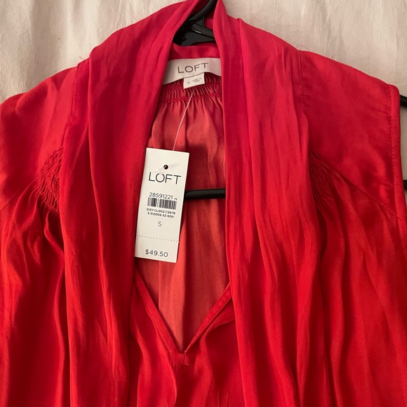 Loft Red Sleeveless Blouse with tie neck Small - Picture 3 of 4